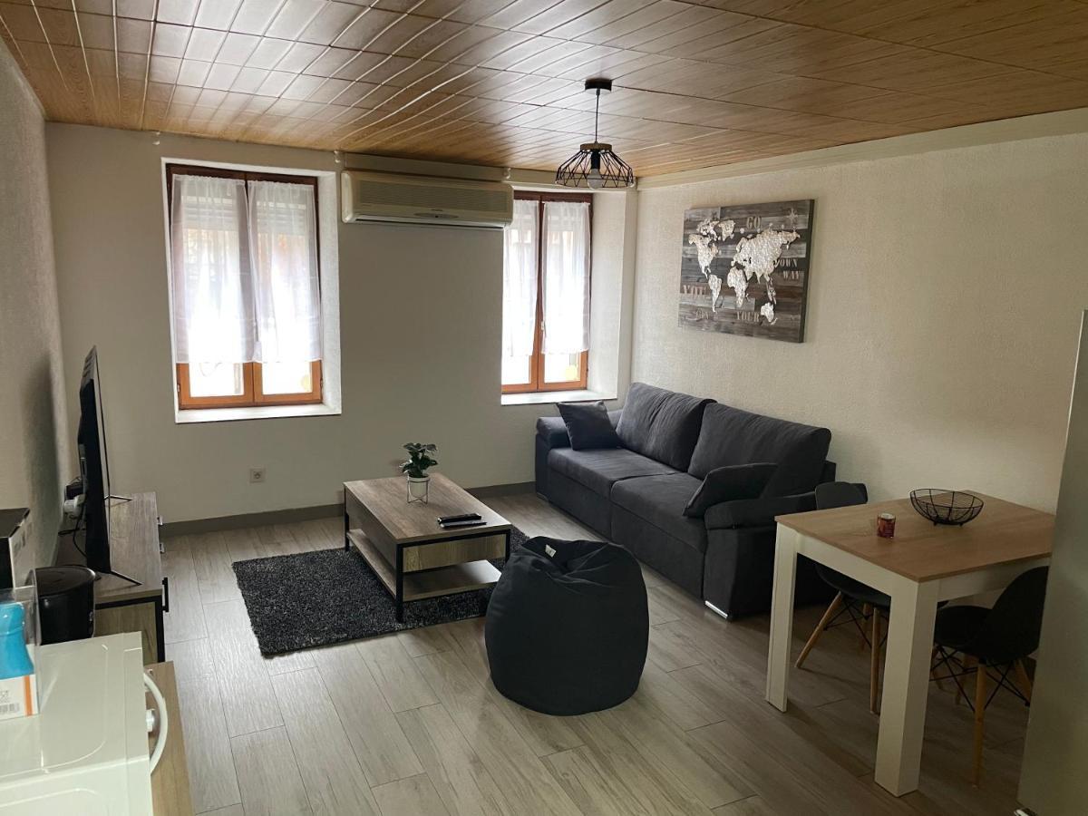 Chez Tikaf Appartement Saint-Claude Buitenkant foto